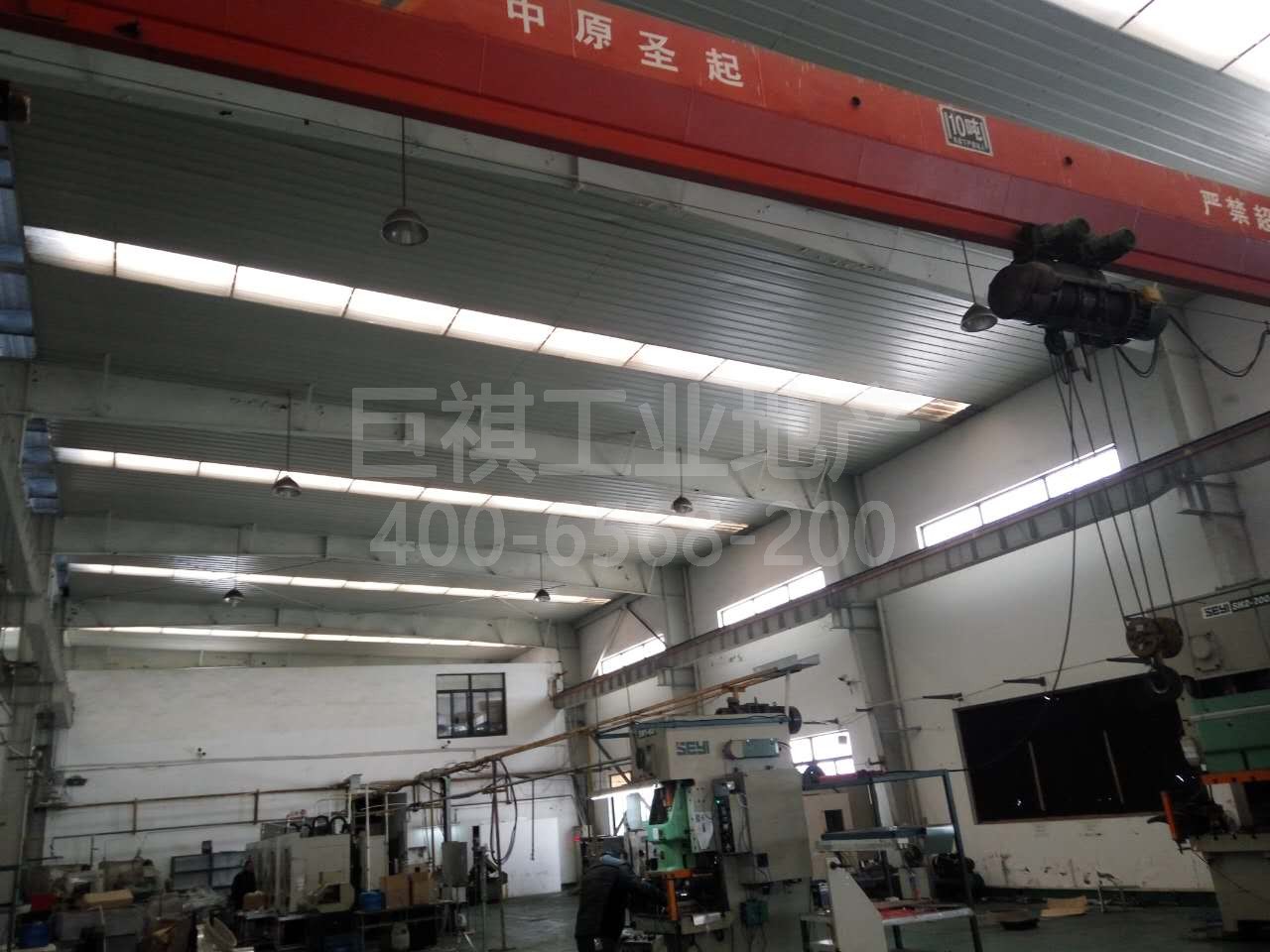 独栋小面积670平层高9米可以加工，一房东