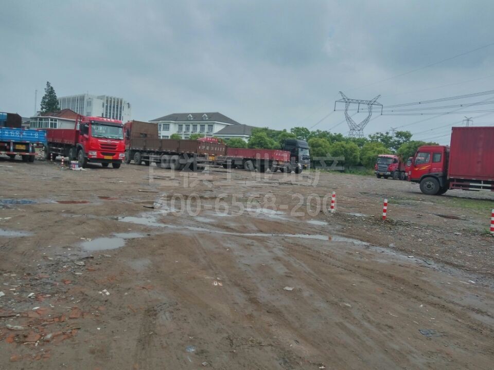 华新新出20亩空地，可以做堆场等，价格根据行业面议