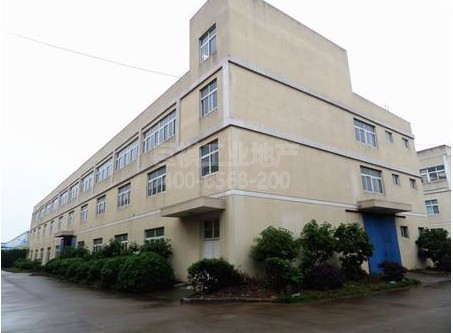 占地5亩，两栋三层厂房4052平，证件齐全，股权转让