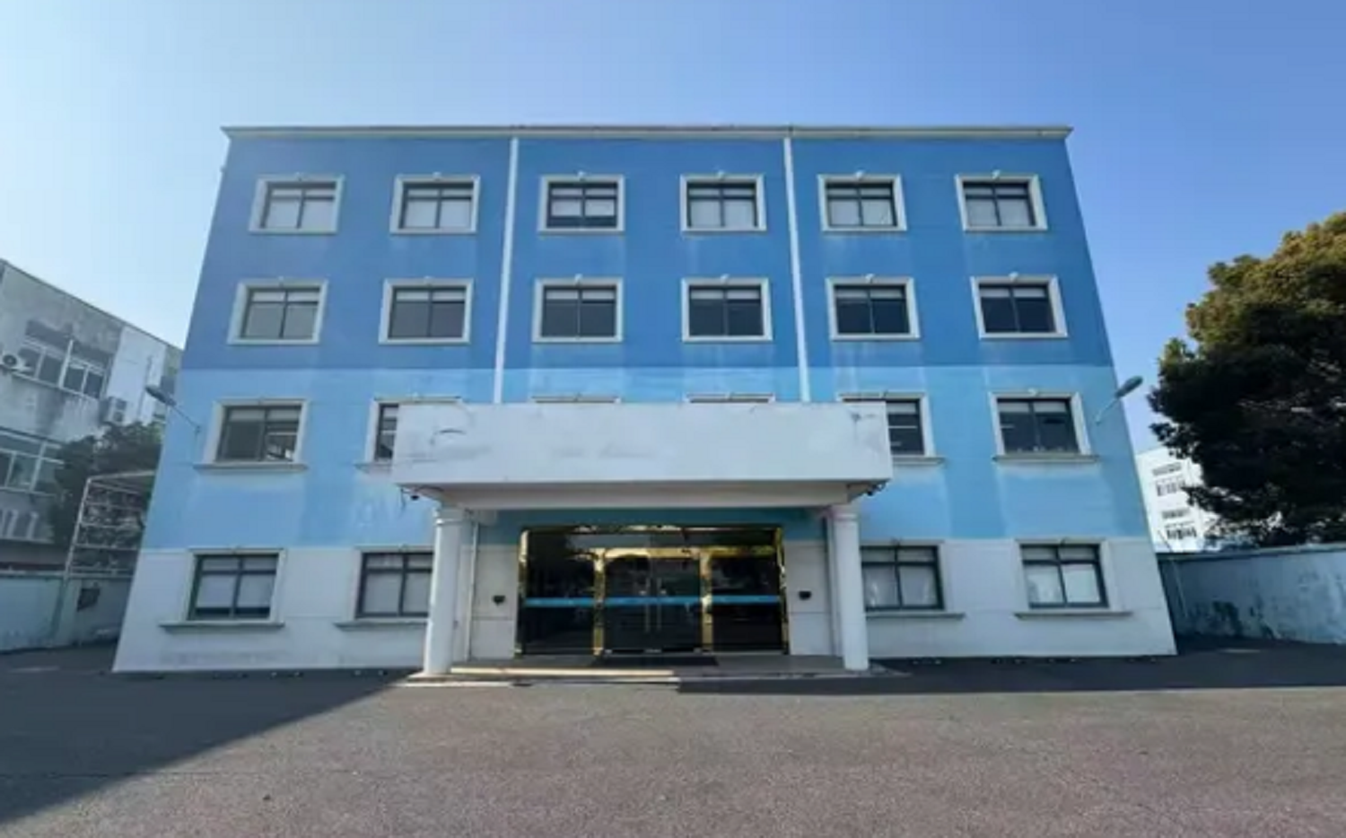 �������л�������Ŷ�Ժ6378ƽ�ܼ�4300��