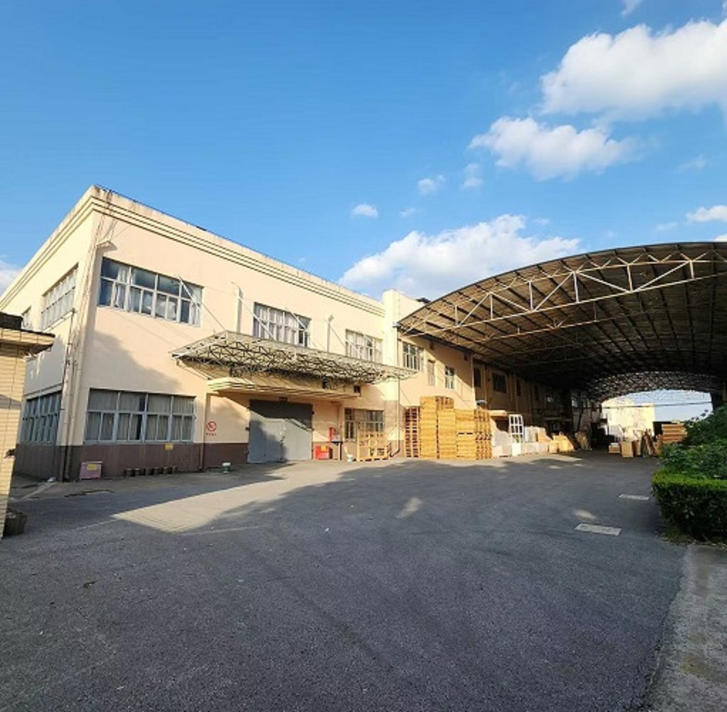 �������������Ժ����15000ƽ���ף������6.5��