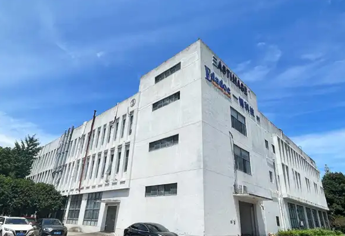 �����ֶ�������ɳ��10000ƽ104�ؿ鵥��0.9Ԫ